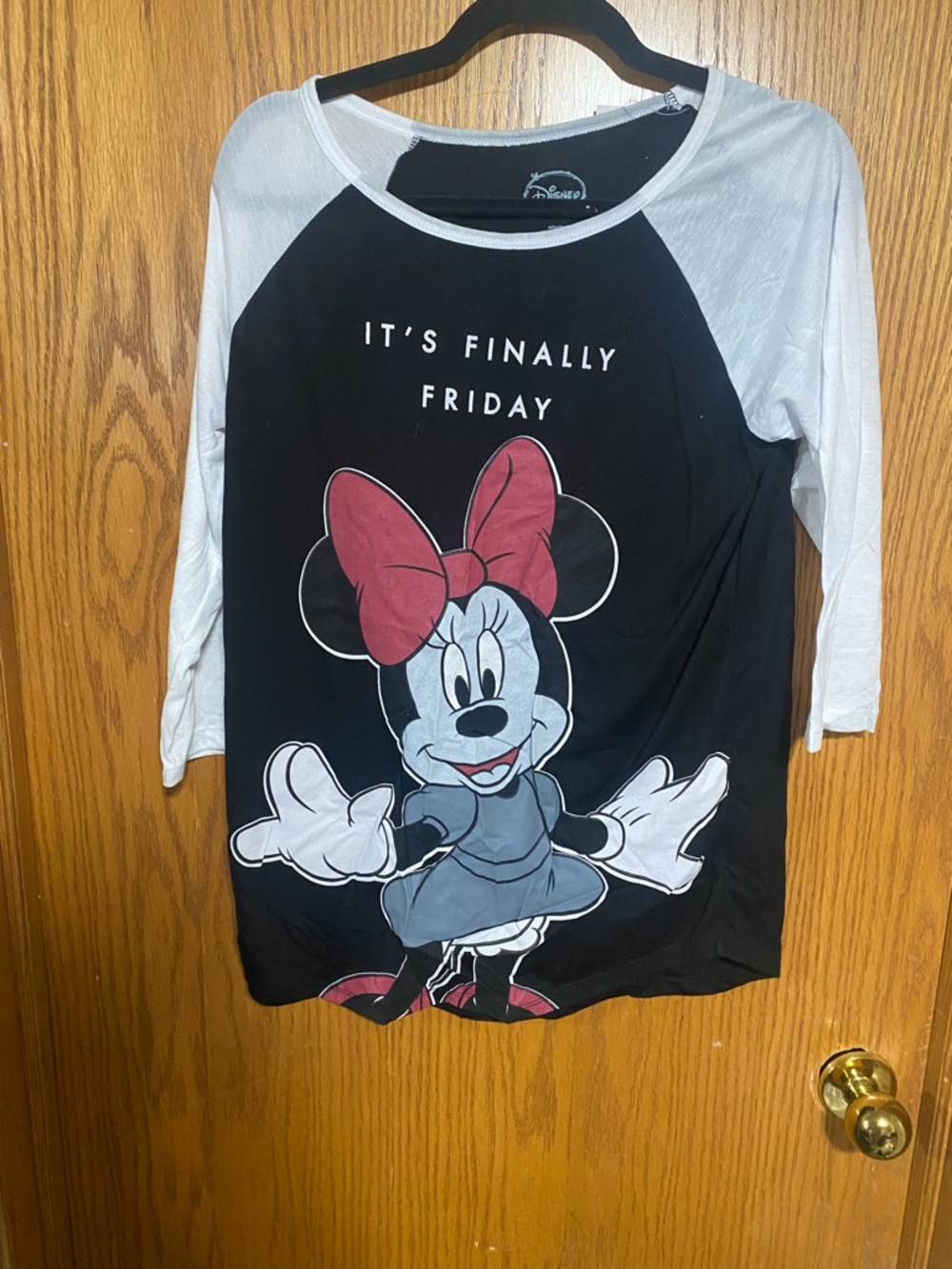 Disney's Minnie Mouse Character 3/4 Sleeve Raglan Shirt in black & white